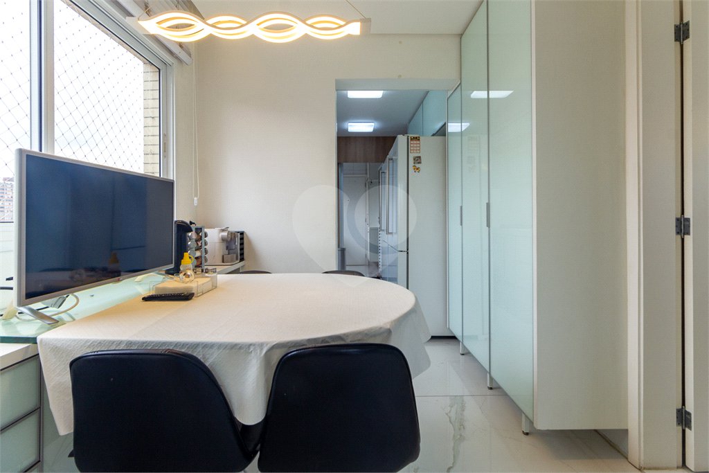 Apartamento de Alto Padrão à Venda na Vila Mariana com 190m², 3 Suítes e Vista para o Parque Ibirapuera