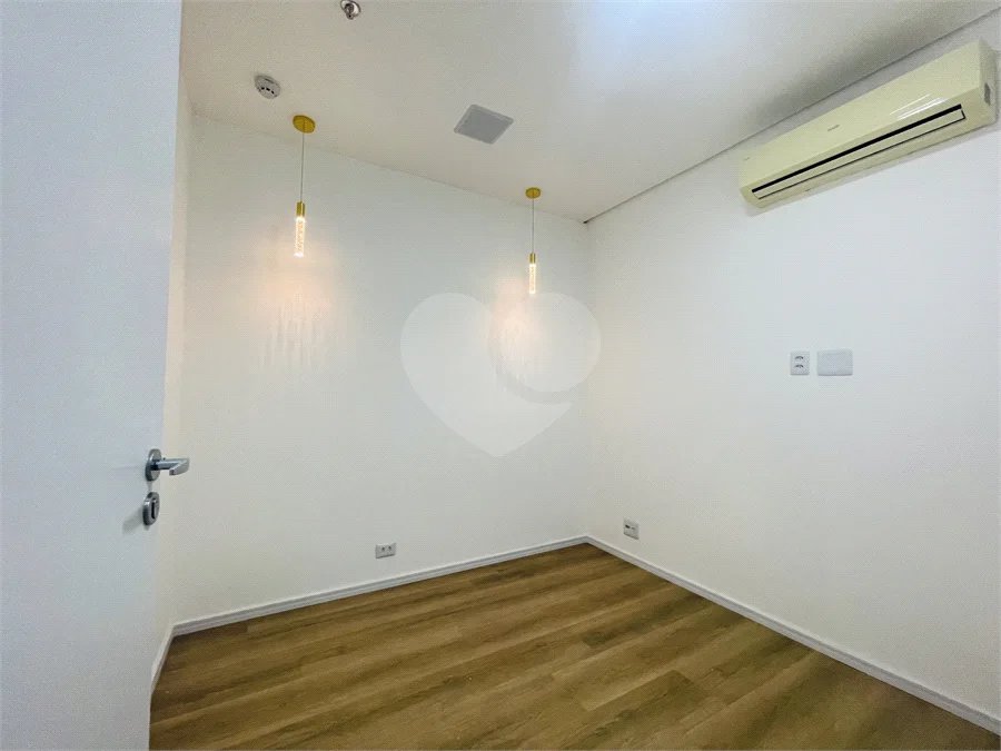 Consultório de 61 m² com 5 ambientes e Varanda no Domo Business!