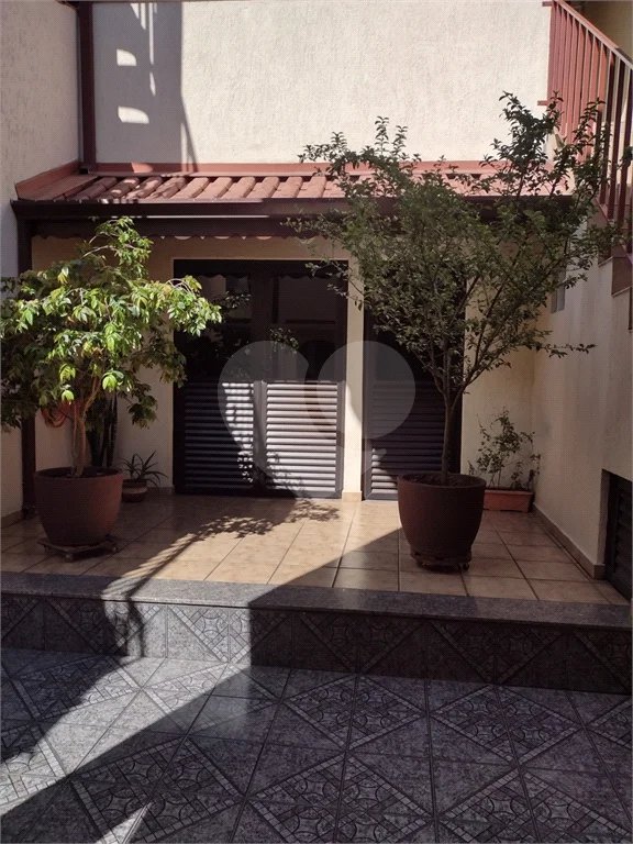 Casa com 180m² , 3 dormitórios , sendo 1 suíte , 2 vagas , à venda em Itaquera