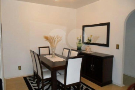 Apartamento à venda com 3 quartos, sendo 1 suíte, em Moema, São Paulo, SP