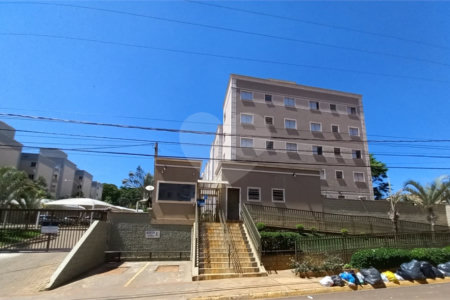 Apartamento no Condomínio Monte Olimpo .