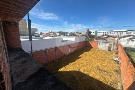 Terreno Murado de 250m2, em Jardim Embaré, São Carlos.