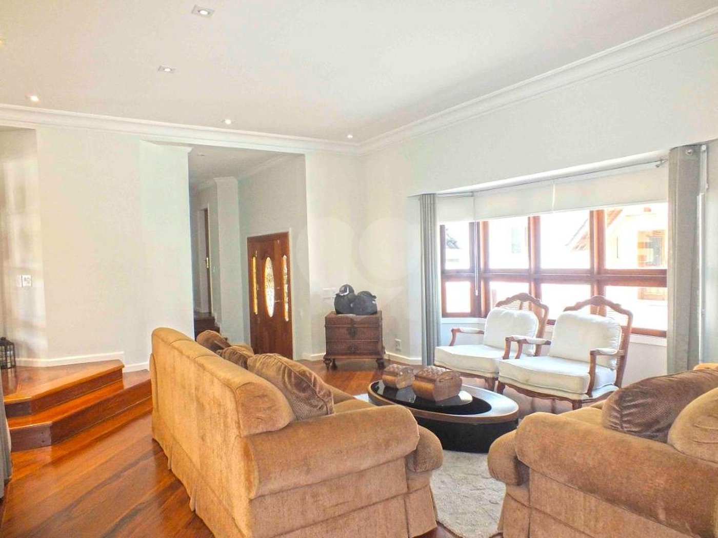 Casa à venda com 5 suítes no condomínio Vilaggio Monte Alegre, São Paulo - SP