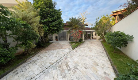 Casa à venda com 3 quartos, sendo 2 suítes,  em Costa do Sol, Bertioga, SP