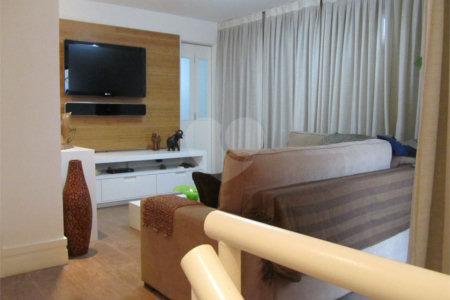 Cobertura Duplex com 126,metros quadrados próximo ao Shopping Pátio Paulista.