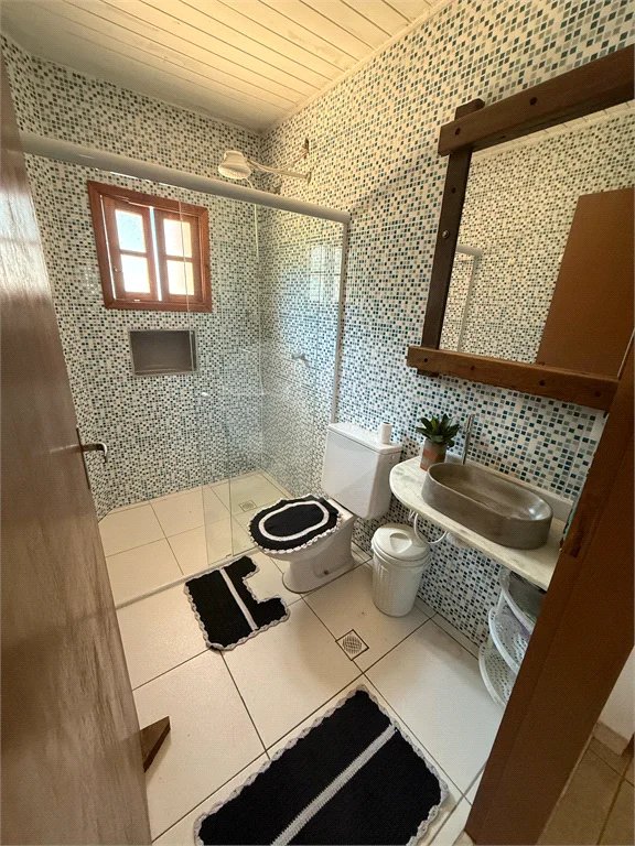 Casa à venda com 4 quartos, sendo 1 suíte,  em Costa do Sol, Bertioga, SP