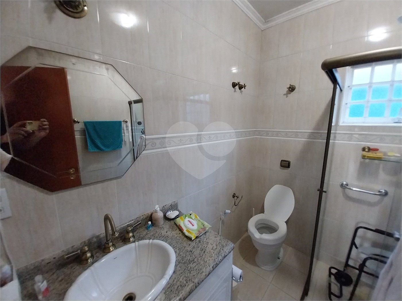 Sobrado à venda com 5 quartos, sendo 1 suíte,  em Terra Nobre, Louveira, SP