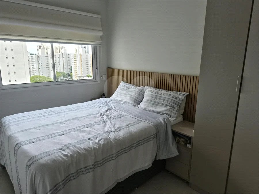 Oportunidade na Vila Leopoldina!! Apartamento com dois dormitórios, sendo uma suíte, dois banheiros, e com duas vagas.