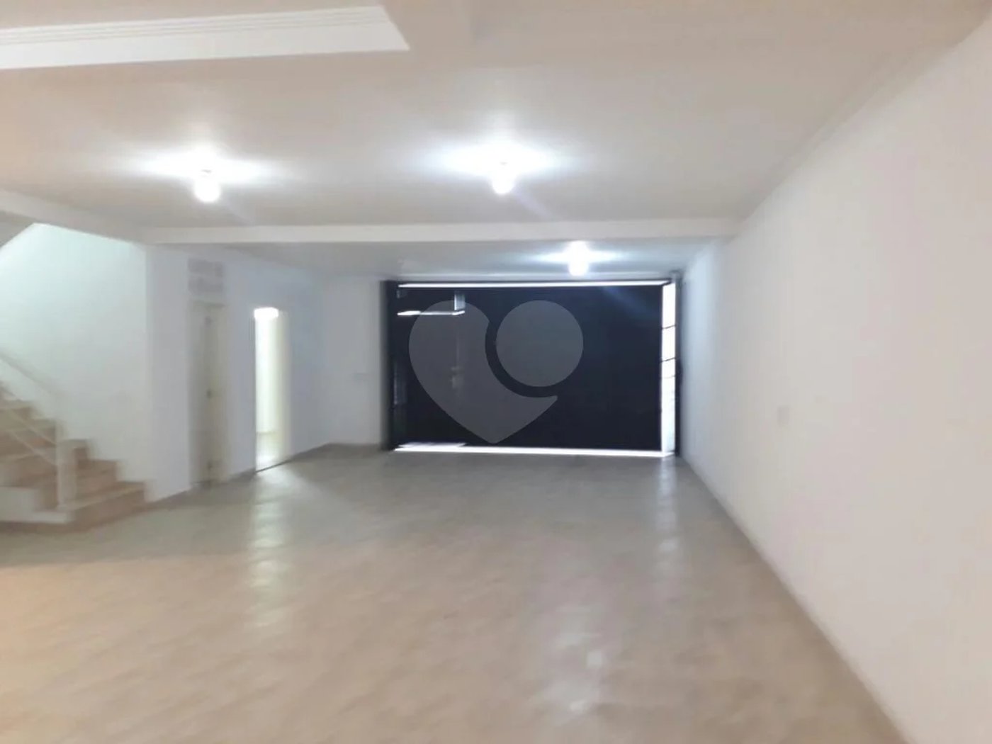 Maravilhoso Sobrado imponente, sendo 4 suítes- 8 vagas de garagem