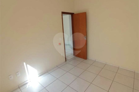 Investimento Certeiro na Gleba 1: Apartamento 1 DormItório, Quintal e Localização que Aluga Fácil