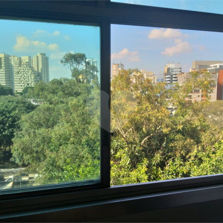 Apartamento de 4 quartos (1 suíte), à venda no Paraíso