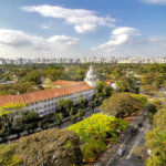 Cobertura Itaim 260 m2 , 3 suítes e 2 vagas de garagem