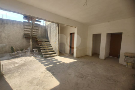 Terreno 810 metros à venda em Atibaia com projeto aprovado exclusivo de alto padrão com construção inacabada