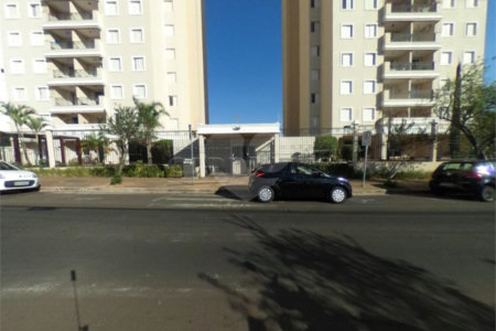 Apartamento no Edifício Residencial Torres di Italia.