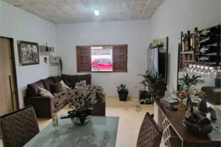 Casa à venda com 2 quartos no condomínio Antilhas, Cotia - SP