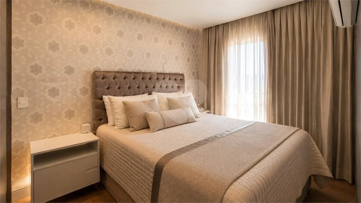 Apartamento totalmente mobiliado, com 02 suítes, 2 vagas de garagem 112m² a venda Vila Mascote.