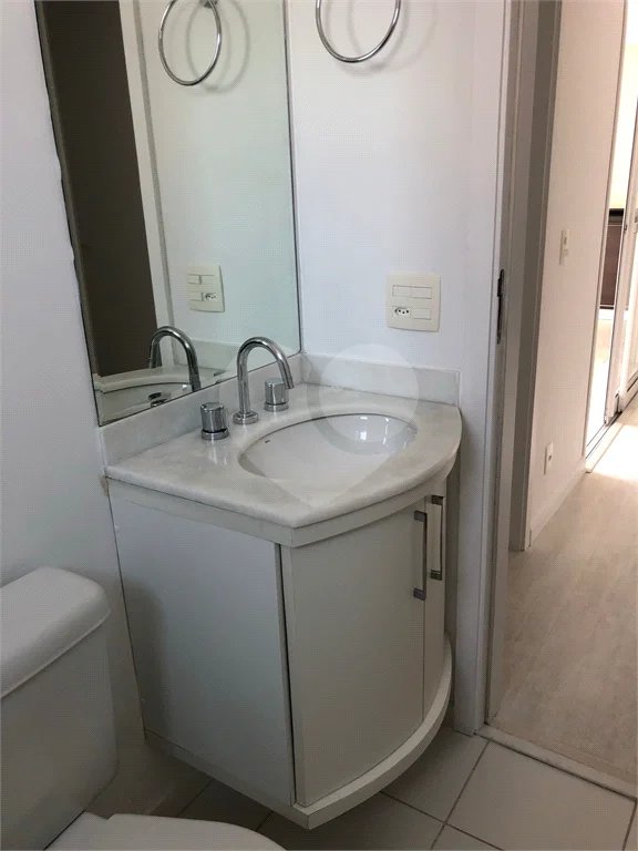 Apartamento à venda com 2 quartos, sendo 1 suíte,  em Campo Belo, São Paulo, SP