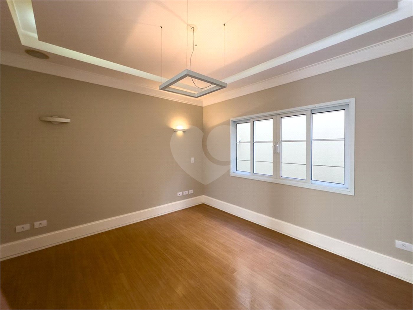Lindo sobrado para venda em Indaiatuba/SP - Condomínio Esplendor. R$ 3.300.000,00.