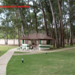 Maison Du parc- condominio de altissimo padrão - lote plano com 495,00 ms- R$ 1.920.000,00 - condominio - R$ 1.100,00 - iptu - R$ 800,00 - Área de lazer: Quadra de Tênis - Quadra Poliesportiva - campo de Futebol - Quadra de Squash - Academia - Playground - Sistema de Segurança 24hs com cerca elétri