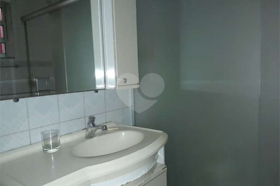 Ótima Casa Totalmente Térrea,Ao Lado da Avenida Direitos Humanos.