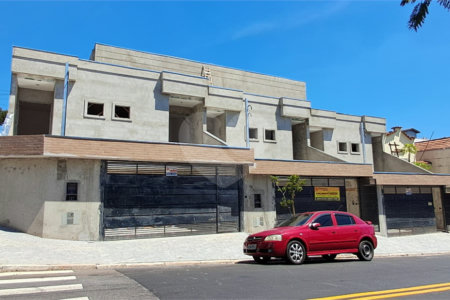 Sobrado Novo com 2 suítes e 2 vagas - Penha