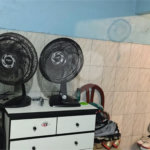 Casa com 150m² , 1 dormitório , 1 vaga de garagem , precisando de reforma , `venda na Penha.