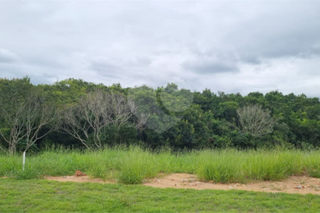 Terreno a Venda em Atibaia no Condomínio Elementum