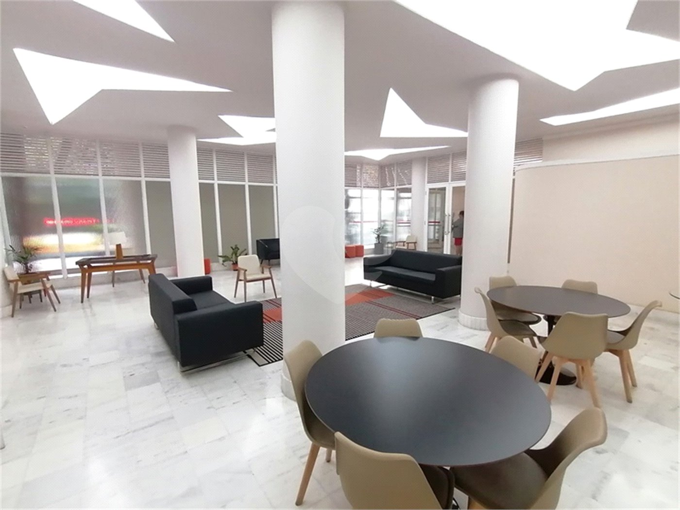APARTAMENTO COBERTURA Á VENDA COM 200m2 ÍCONE NA BELA VISTA