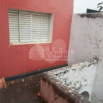 Casa Térrea com 2 dormitórios.