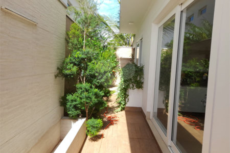 Casa à Venda no Condomínio Damha III – Elegância e Conforto para sua Família