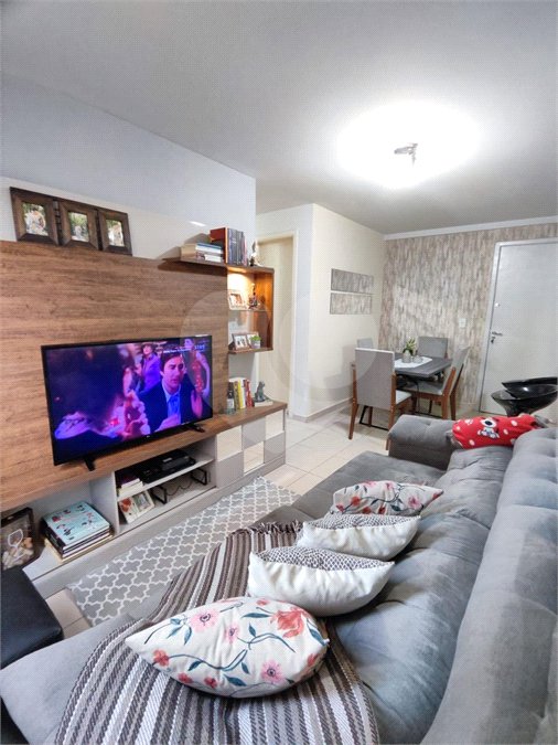 Pare de pagar aluguel! Apartamento com 2 dormitórios no Parque Industrial