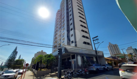 Apartamento à venda com 3 quartos, sendo 1 suíte, no Centro, São Carlos, SP