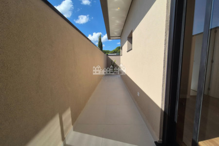 Casa térrea moderna com piscina privativa à venda no Jardim dos Pinheiros, em Atibaia