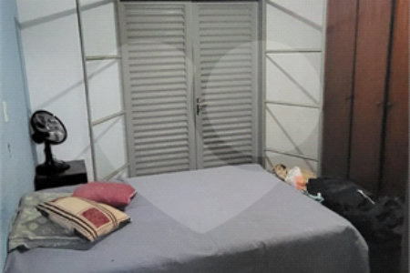 Casa a venda na rua Coronel Leopoldo Prado