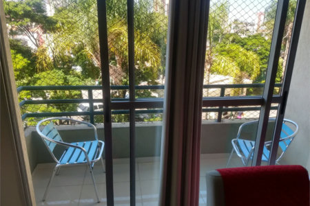 Apartamento com 2 vagas no Butantã
