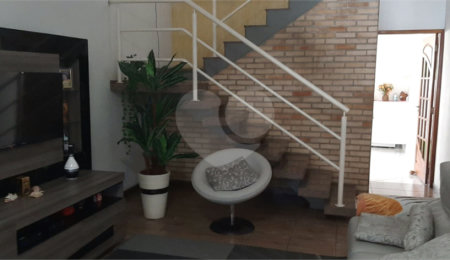 Sobrado à venda com 4 quartos, sendo 2 suítes,  em Vila Cruzeiro, São Paulo, SP
