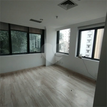 Sala comercial para locação no Jardim Paulista, 90 m², 2 vagas de garagem