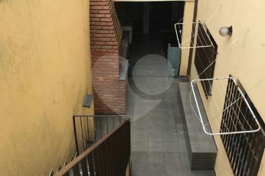 Sobrado imponente à venda no Jardim Leonor de Barros