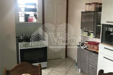 Sobrado para venda.