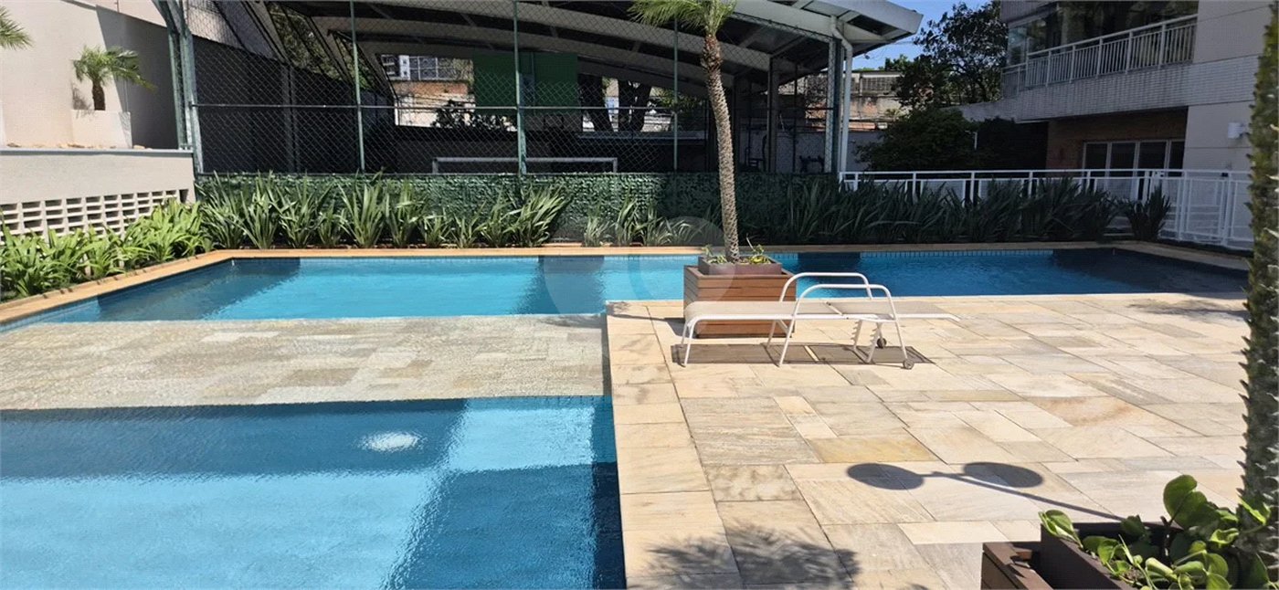 Apartamento à venda com 3 quartos, sendo 1 suíte, em Alto da Boa Vista, São Paulo, SP