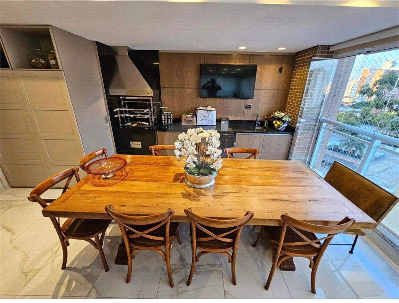 Apartamento mobiliado alto padrão, para venda ou locação, com 4 suítes e 4 vagas, em condomínio-clube no Ipiranga!