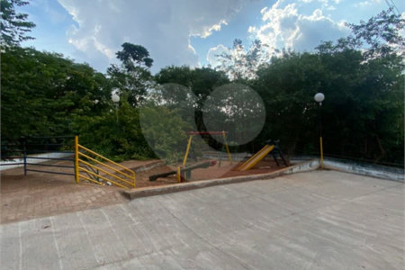 Apartamento no Romeu Santini.