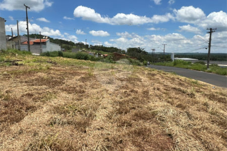 Terreno à Venda no Residencial Bosque dos Tamanduás – Descalvado/SP