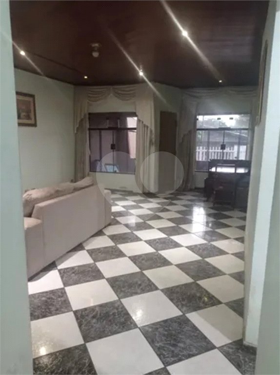 CASA A VENDA, PARQUE BANDEIRANTES, 3 DORMITORIOS 1 SENDO SUÍTE, 2 VAGAS DE GARAGEM, SJC/SP