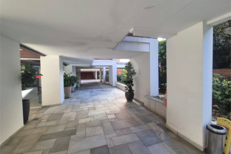 Apartamento Mobiliado, e Aconchegante, Bem Localizado