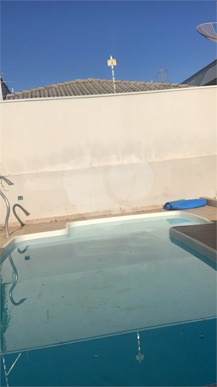 Excelente casa toda reformada e com otimo acabamento com churrasqueira e piscina