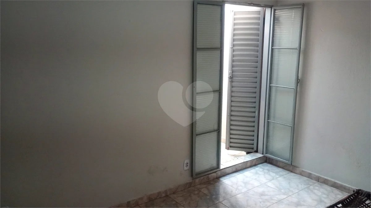 CASA A VENDA NO JARDIN JACOBUCI