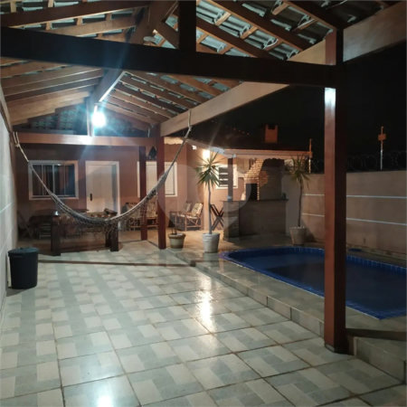 Casa a venda no bairro Nova Cerejeira, Atibaia-SP