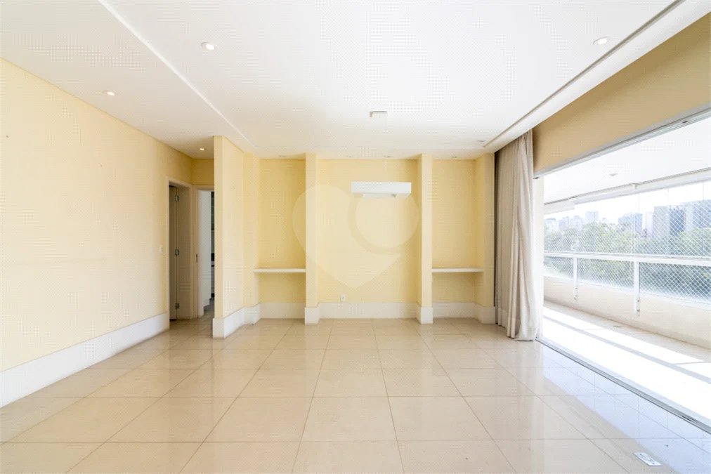 Vila Andrade / Jardim Sul - 4 dormitórios | 2 suítes | 3 vagas | depósito