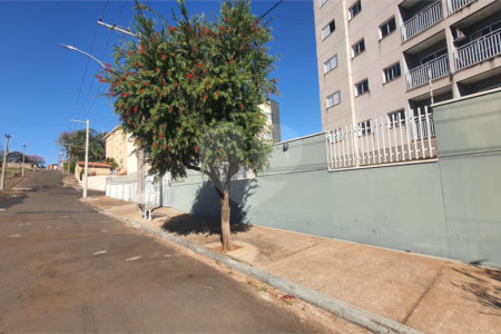 Apartamento a venda de 02 dormitórios